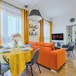 Apartament Cozy With Gym In The Center Warszawa