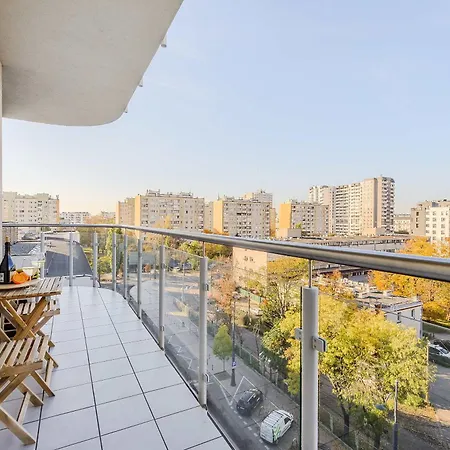 Cozy With Gym In The Center Varsovie