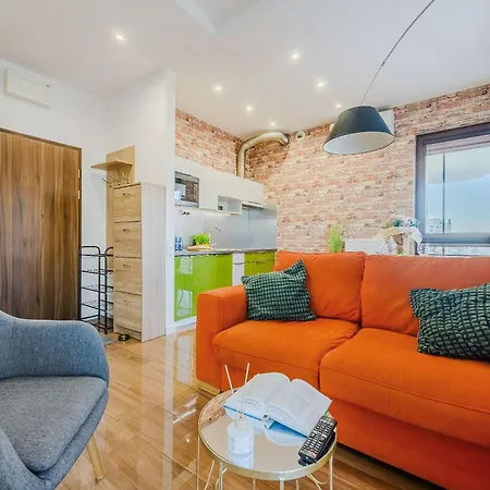 Cozy With Gym In The Center Appartement *