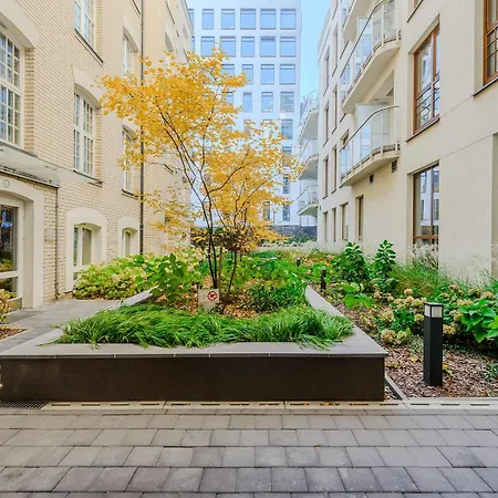 Cozy With Gym In The Center *