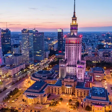 Cozy With Gym In The Center *