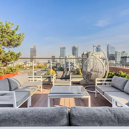 Cozy With Gym In The Center *