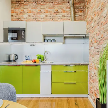 Cozy With Gym In The Center Апартаменты Варшава