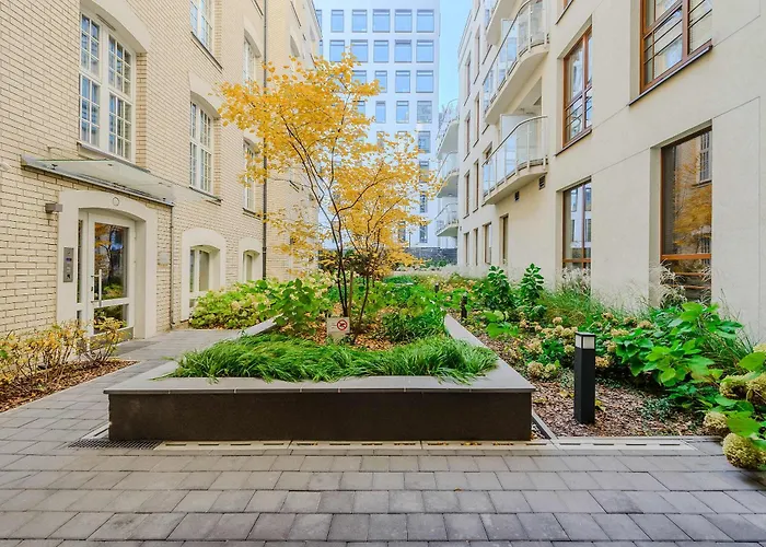 Cozy With Gym In The Center *