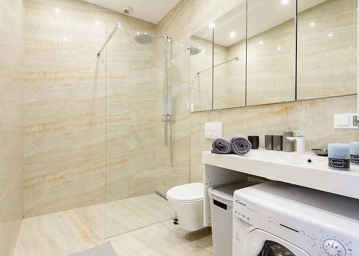 Cozy With Gym In The Center Apartament Warszawa