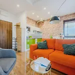 Cozy With Gym In The Center Appartement *