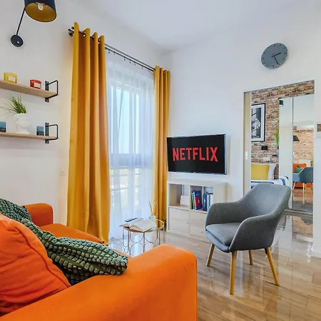 Cozy With Gym In The Center Lägenhet